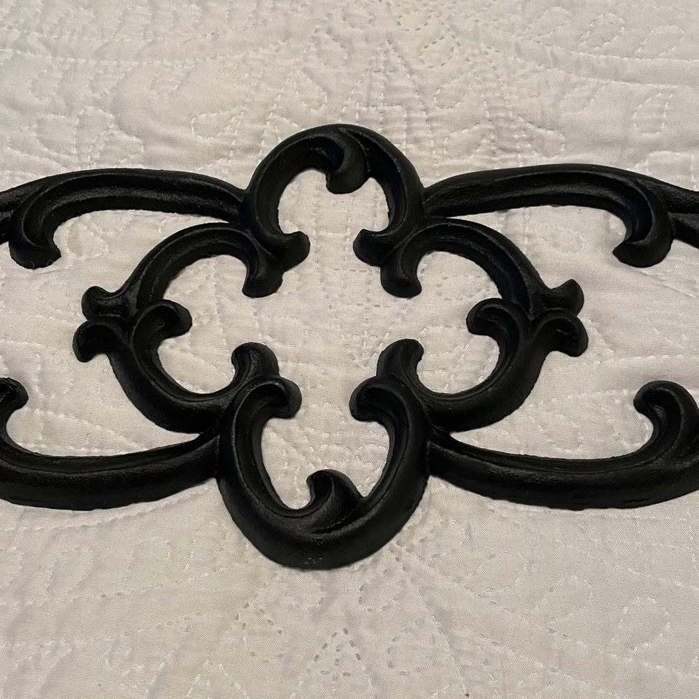Southern Living at Home Metal Wrought Iron Wall Art Hanging Excellent Condition - Picture 10 of 12